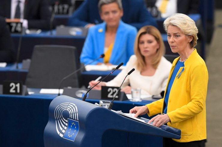 EU-Parlament / EU-Kommissionspräsidentin verspricht der Ukraine weitere Unterstützung