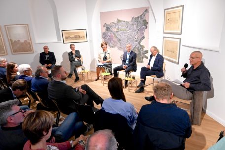Gut besuchte Diskussionsrunde im „Bridderhaus“ in Esch