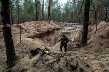 Ukraine-Krieg / Überwiegend Zivilisten unter den 440 Leichen in Massengrab von zurückerobertem Isjum