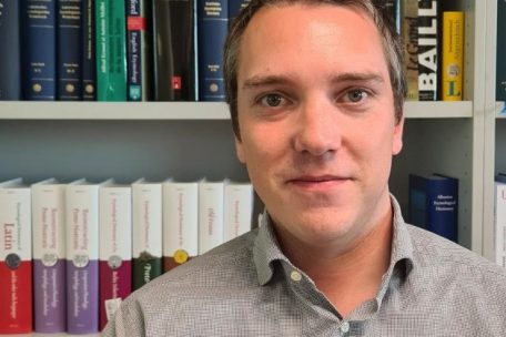 De Sproochhistoriker Dr. Sam Mersch 