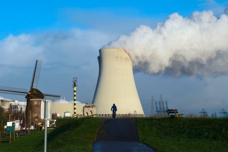 Ausgestrahlt: Trotz steigender Energiepreise geht der belgische Pannen-Reaktor Doel 3 jetzt vom Netz – als erster Meiler in Belgien, der im Rahmen des Atomausstiegs abgeschaltet wird