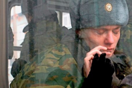 Ukraine-Krieg / Panik und Protest – wie Russland mit Putins Teilmobilmachung kämpft