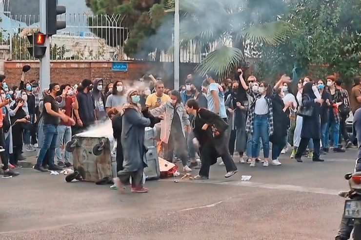 Iran / Tote und Festnahmen bei Protesten – Gewalt nimmt zu