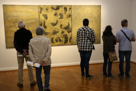 Auch in diesem Jahr führen Kunstexperten interessierte Besucher durch die Ausstellungen der Villa Vauban