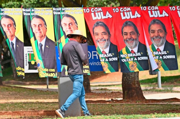 Brasilien / Linken-Ikone gegen rechten Scharfmacher: Lula da Silva tritt bei Präsidentschaftswahl gegen Bolsonaro an