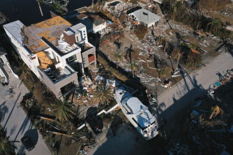 Der Südwesten Floridas leidet noch immer unter den Auswirkungen des Hurrikans der Kategorie 4, der in der Region schwere Schäden verursacht hat