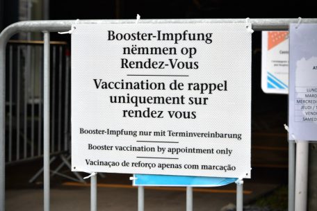Die OECD meint, die Impfung hätte früher in Arztpraxen und Apotheken in Luxemburg eingeführt werden sollen