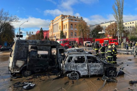 Krieg / Schwere Raketenangriffe auf Zentrum der ukrainischen Hauptstadt Kiew