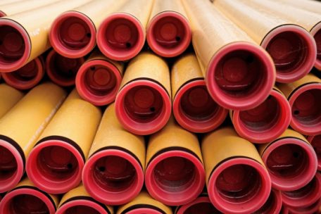 PE-Niederdruckrohre im Lager