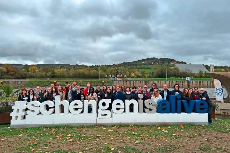Zu Besuch in Schengen / Robert Goebbels: Die Jugend sollte Europa gegen die Anti-Europäer verteidigen
