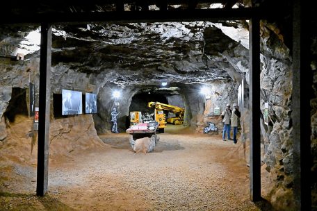 Die Ausstellungsräume in den alten Minen