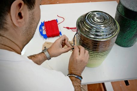 Trauer / „Persönlichkeit statt Standard“: In Düdelingen und Esch tragen bunte Urnen zum würdevollen Abschied bei