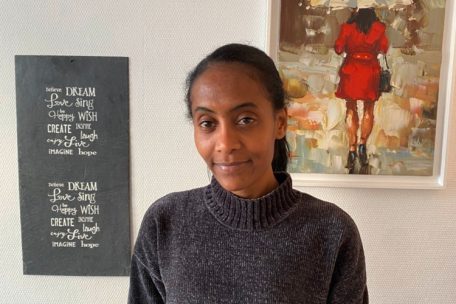 Hellen Weldeaab Habtom a suivi et obtenu une licence en sciences de l’information, mais peine désormais à trouver un logement
