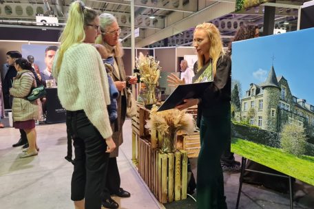 Bei der Wahl des Veranstaltungsortes haben weltliche Locations der Kirche längst den Rang abgelaufen