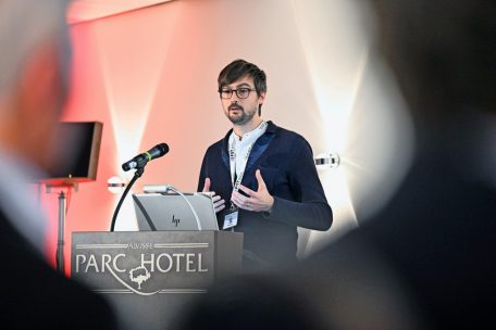 Für Nicolas Back, Manager des Projekts „Smart Grid/Flexibility“ von Creos, ist es klar, dass das Stromnetz verstärkt werden muss