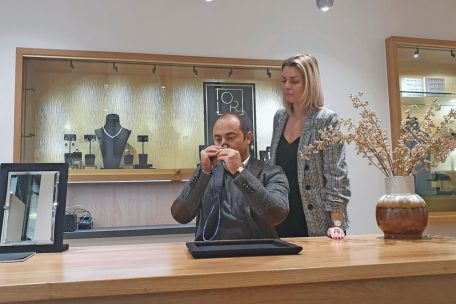 Reportage / Vorsicht Gold! – Wohin mit dem Altschmuck?