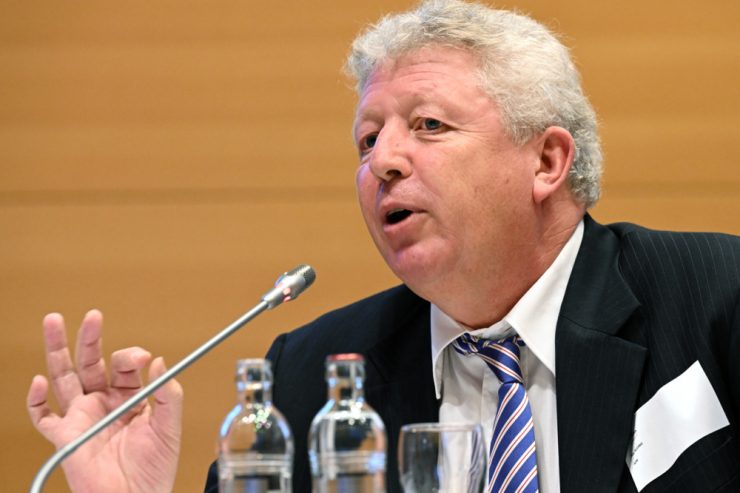 Parlament / Fred Keup teilt mit: Roy Reding bleibt trotz Betrugsurteils Abgeordneter der ADR