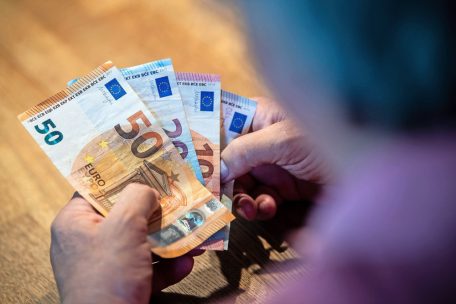 Wie viele Steuern muss man bezahlen, wie viel davon kann man zurückerstattet bekommen? Berechnungen im Netz bieten eine schnelle Antwort auf diese Fragen.