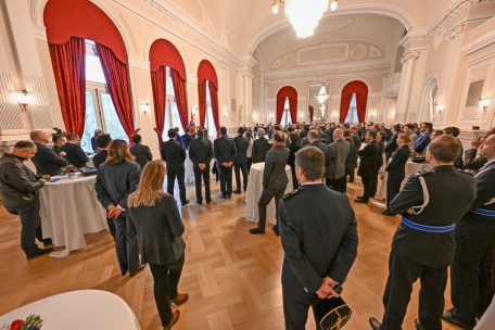 Aus dem Festsaal im „Cercle Cité“ wurde am Donnerstagmorgen ein „Pompjeessall“: Das CGDIS traf sich zum ersten nationalen „Bäerbelendag“.