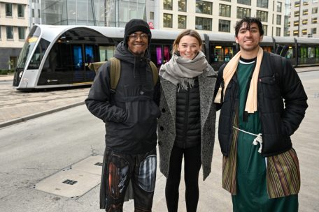 Sean Marques, Charlotte Lassine und Jérôme Pauquet fahren häufig mit der Straßenbahn
