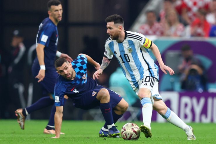 WM-Halbfinale / Messi führt Argentinien ins Finale: Überraschend deutliches 3:0 gegen Kroatien 