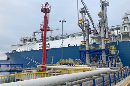 Der 2021 in Betrieb genommene LNG-Terminal in Omisalj auf der Insel Krk: Mit dessen Ausbau mausert sich Kroatien zum Energieknotenpunkt für die ganze Region.