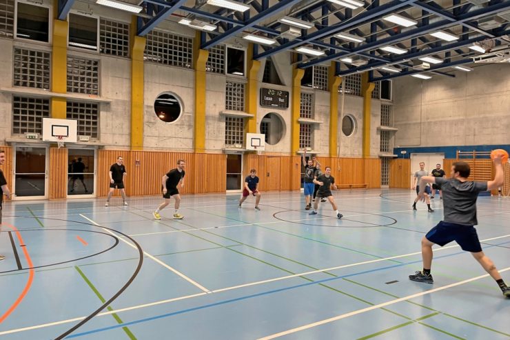 Garnich Wolves / Die Wölfe sind los: Neuer Vökerball-Klub in Garnich