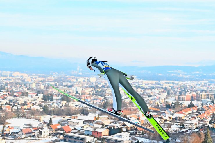 Skispringen / Der Kampf um „Schanzengleichheit“: Das lange Warten auf eine Frauen-Tournee