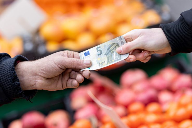 Kroatien / Handel, Gastronomie und Dienstleister nutzen Euro-Einführung für satte Preisaufschläge