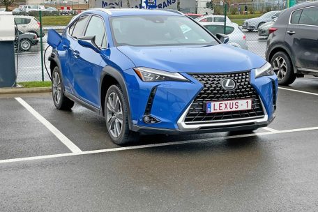 Lexus UX300e