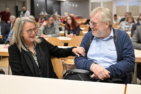 Gute Stimmung in Bonneweg: hier Véronique Eischen und Jean-Claude Reding im Gespräch