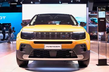 Autosalon in Brüssel / Jeep Avenger ist Auto des Jahres 2023