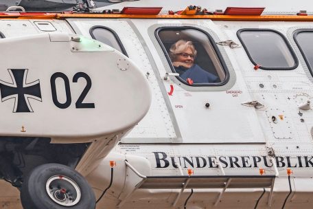 Deutschland / „Umgang mit Lambrecht ist unterirdisch“: SPD und Linke gehen Angriffe deutlich zu weit