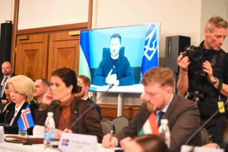 „Der Kreml muss verlieren“, forderte Selenskyj per Video-Zuschaltung in Ramstein