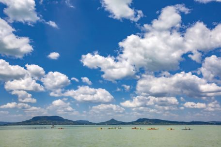 Unter Badegästen sind die Südufer des Balaton-Sees besonders beliebt