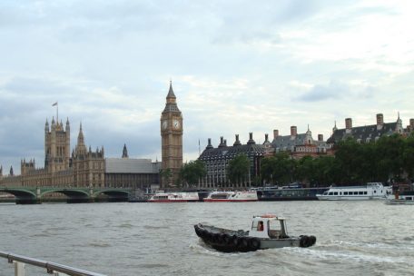 Konjunktur / Britische Wirtschaft steuert auf Rezession zu