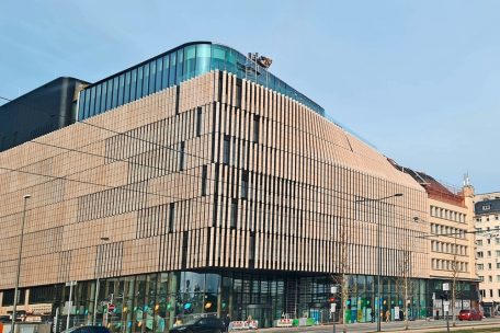 Das neue Postgebäude, das 2022 fertiggestellt wurde