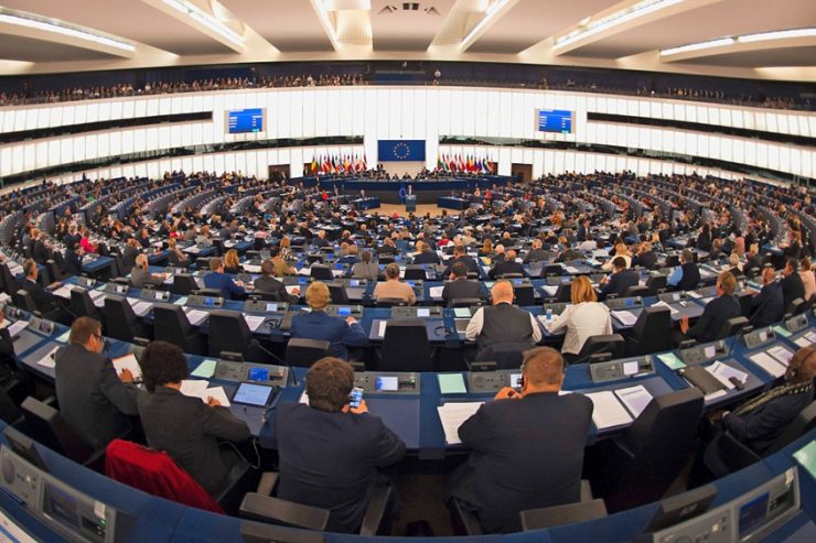 EU-Haushalt / EU-Parlamentarier diskutieren über neue Einnahmequellen