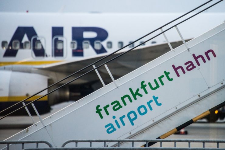 Deutschland / Nürburgring kauft Flughafen Hahn