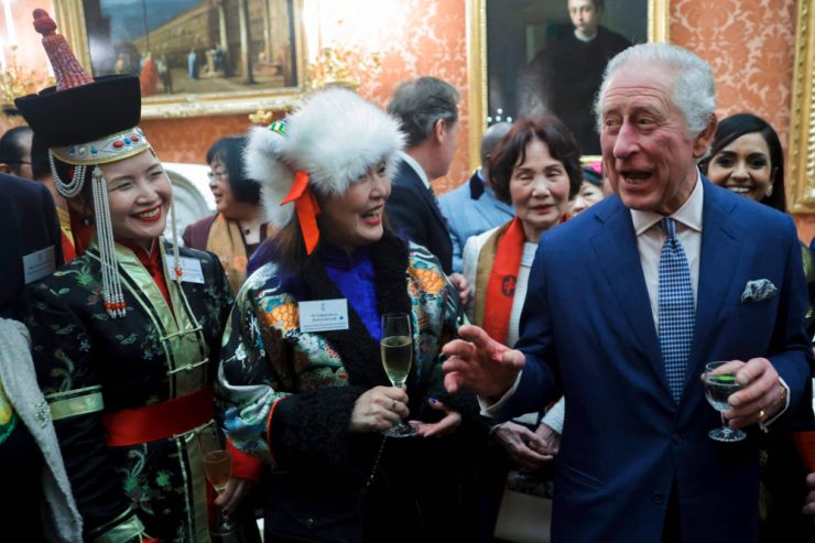 Großbritannien / Drei Monate vor der Krönung: Welche Staaten wollen Charles III. auf Dauer als Staatsoberhaupt?