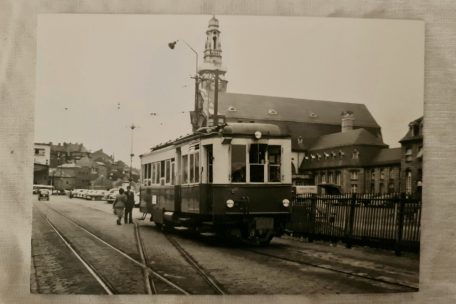 Die Vizinalbahn vor dem Luxemburger Bahnhof