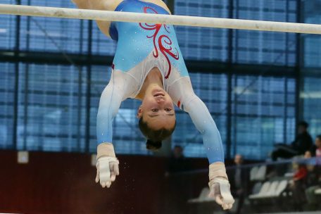 Céleste Mordenti zeigte am Stufenbarren die bemerkenswerten Fortschritte, die sie in den letzten Monaten gemacht hat