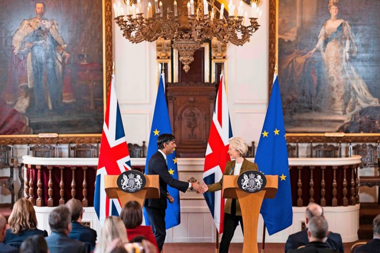 Brexit-Nachwehen / Ein Handschlag für Nordirland – Großbritannien und EU treffen neue Vereinbarung