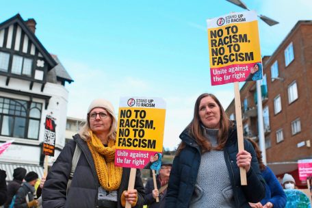 Drakonische Asylpolitik / Großbritannien will Bootsflüchtlinge für illegal erklären und nach Ruanda abschieben