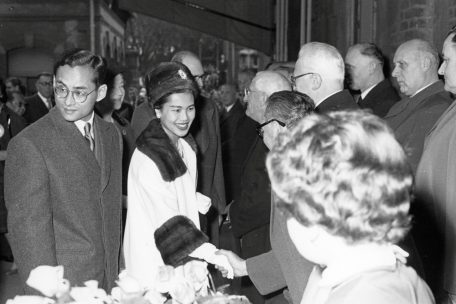 Hoher Besuch am 17. Oktober 1960: Der König von Thailand, Bhumibol Adulyadej, und seine Gattin Sirikit Kitiyakara zu Besuch in Differdingen