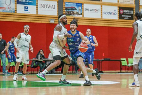 Trotz 44 Punkten von Clay Guillozet (in Blau) konnte sich Contern nicht gegen die Arantia durchsetzen