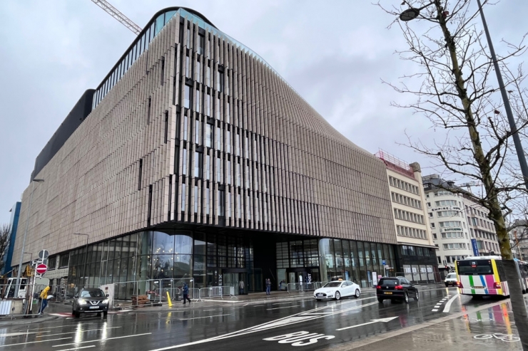 Post-Gruppe / Neues Gebäude „Helix“ am Hauptbahnhof bietet Platz für 800 Mitarbeiter