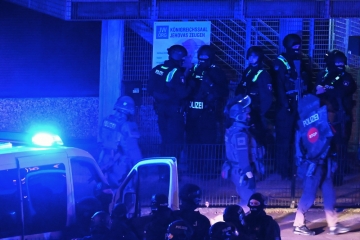 Hamburg / Bestürzung und Trauer nach tödlichen Schüssen bei Zeugen Jehovas