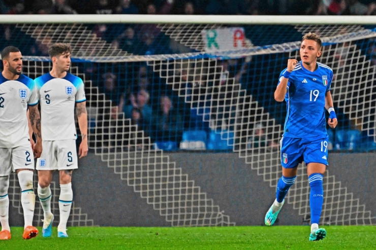 Fussball / Hockeyspieler mit Stürmer-Gen:  Mateo Retegui soll Italien zur EM schießen
