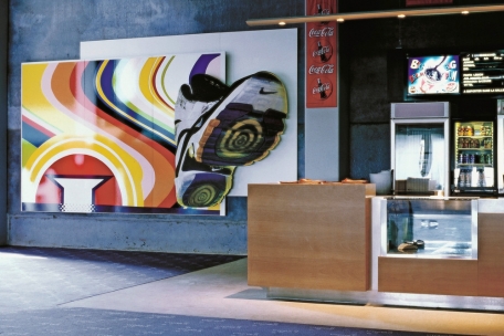 „yet sometimes what is read successfully, stops us with its meaning” no. 1,1998. © Michel Majerus Estate, 2023. Private Collection. Courtesy neugerriemschneider, Berlin.